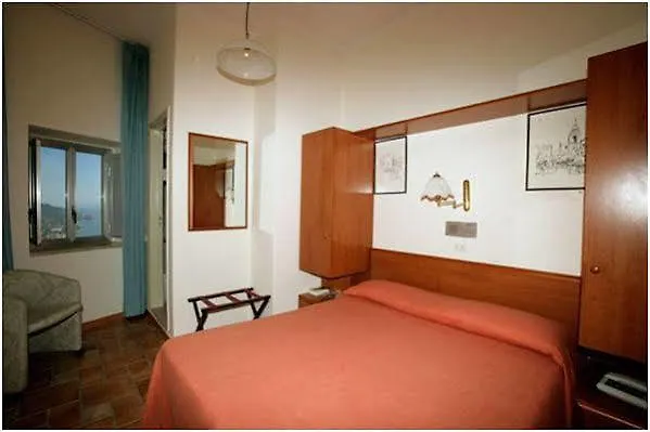 Hotel Sole Castello Taormina 3*,